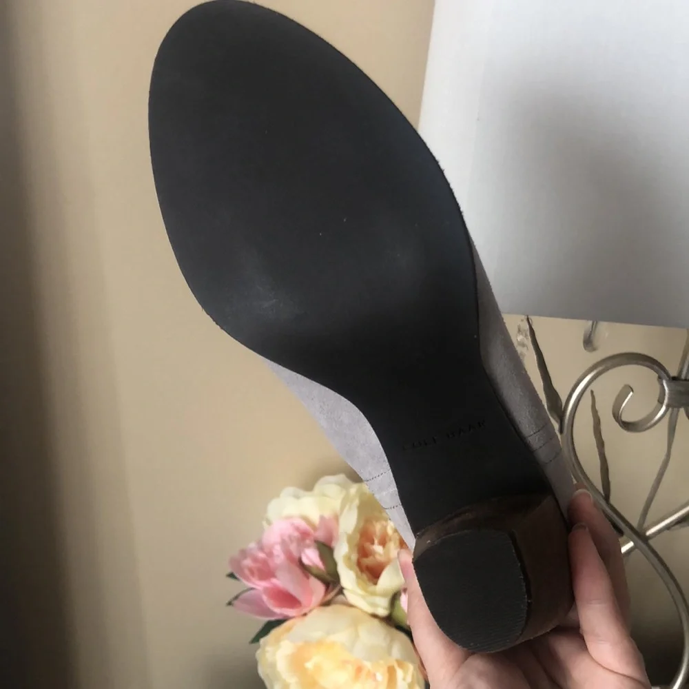 COLE HAAN Women's Hayes Gore Bootie Ankle - Picture 10 of 10